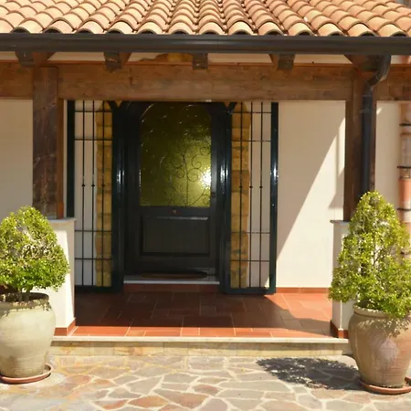 Casa Borgo Parrini 파르티니코