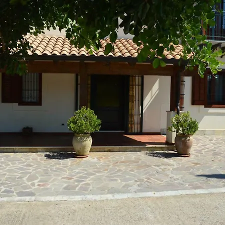 Casa Borgo Parrini 파르티니코