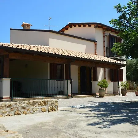 Casa Borgo Parrini Feriehus Partinico