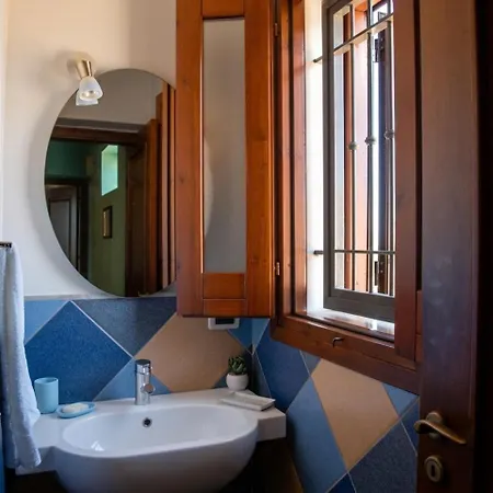 Casa Borgo Parrini بيت للعطل *
