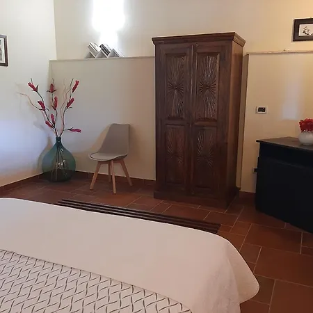 Casa Borgo Parrini בית נופש פרטיניצ'ו
